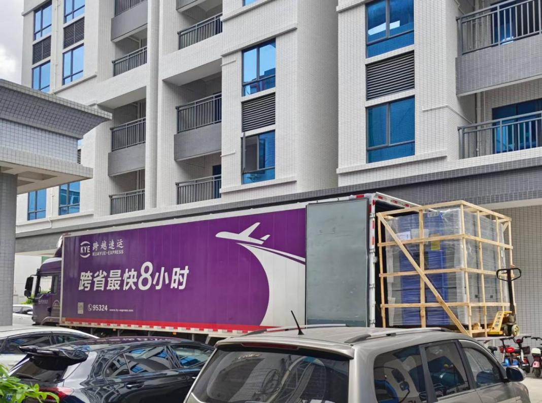 定制1400L高低温试验箱出货.png 定制1400L高低温试验箱出货.png